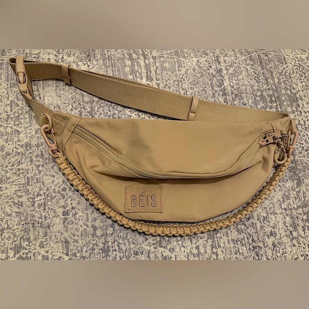 BEIS Sport Pack in Beige